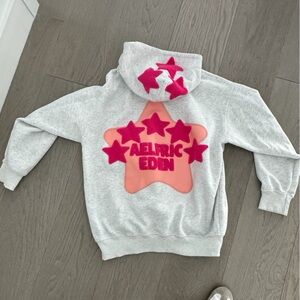 Aelfric Eden Gray Hoodie with Pink and Orange Star Design